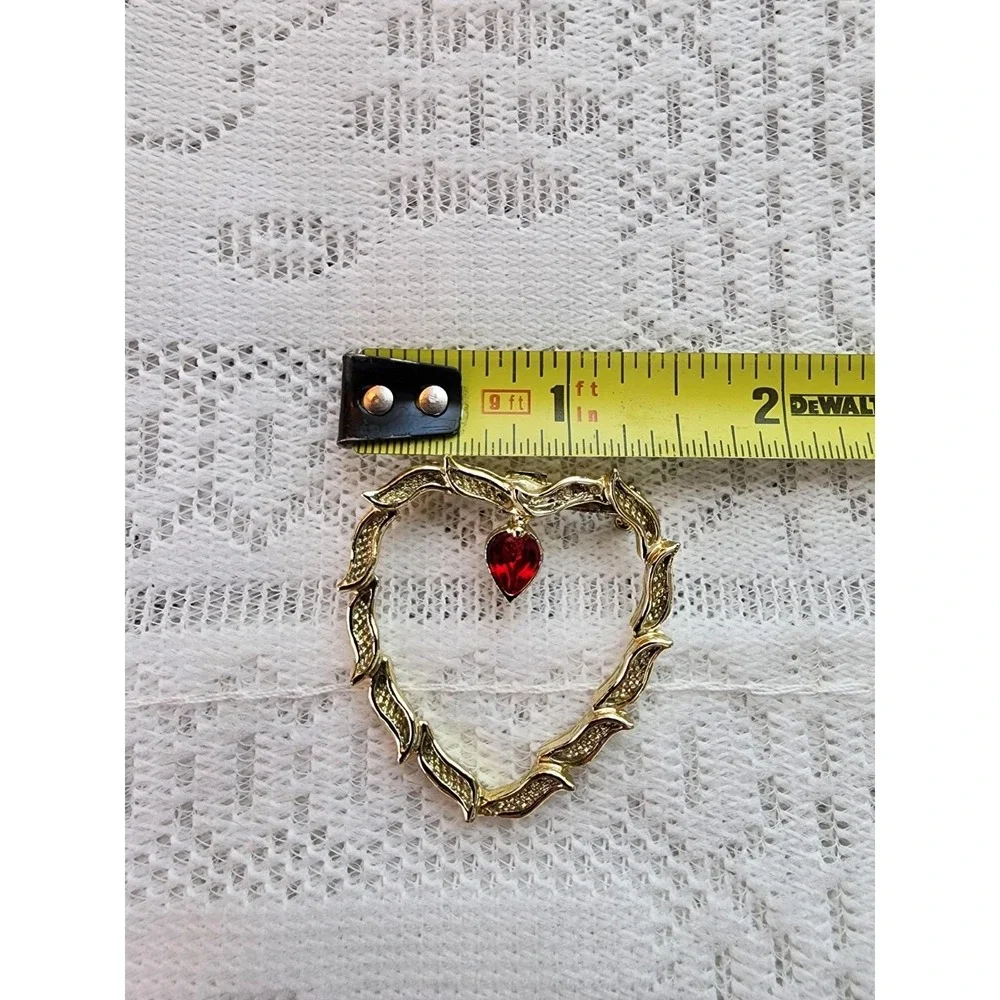 Vintage Heart Brooch Pin Twisted Vines Red Rhinestone Valentines Love Romance